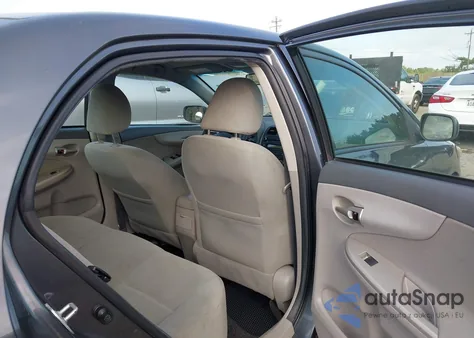 2010 Toyota Corolla Le z USA, uszkodzony, nr VIN 2T1BU4EE4AC402166